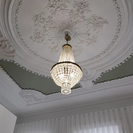 Essence By Minhos Guest *